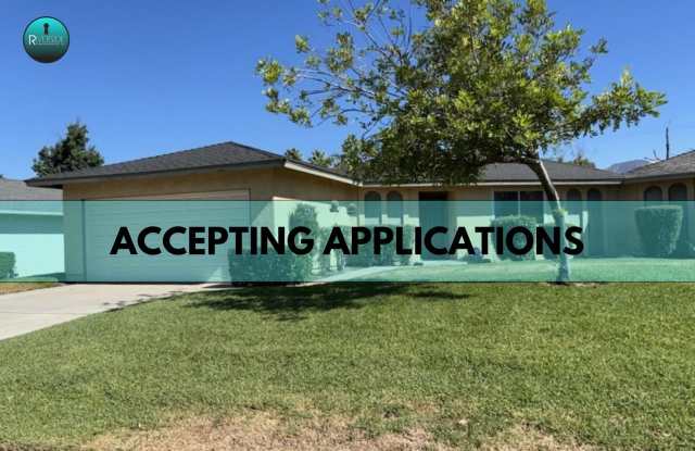 DISCOVER YOUR DREAM TOWNHOME IN REDLANDS WITH WATER/TRASH/SEWER PAID!! INCLUDES GARDENER!! - 1068 Occidental Circle, Redlands, CA 92374