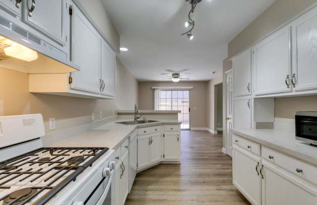 Stylish 2-Bedroom Townhome in Green Valley with Modern Upgrades  Prime Location! photos photos