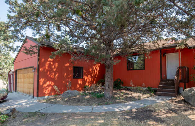 3 Bedroom / 2 Bathroom Home in NE Bend. photos photos 3 Bedroom / 2 Bathroom Home in NE Bend. photos photos