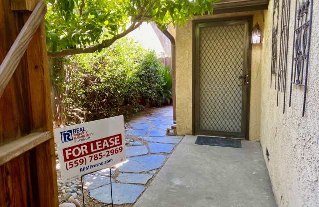 $1,995 Blackstone  Sierra 2 Bedroom Condo + Loft - W. Sierra Ave.- Community Pool photos photos
