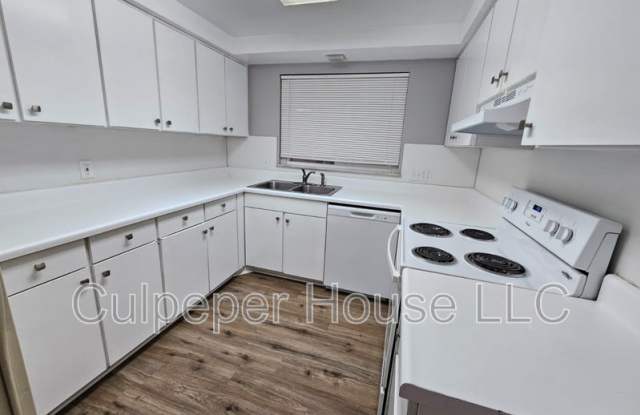 4102 Garden Estates, Unit 8 photos photos