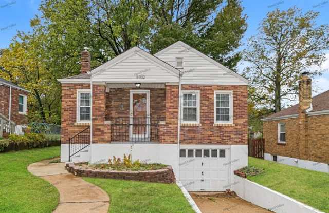 8932 Pallardy Lane - 8932 Pallardy Lane, St. John, MO 63114