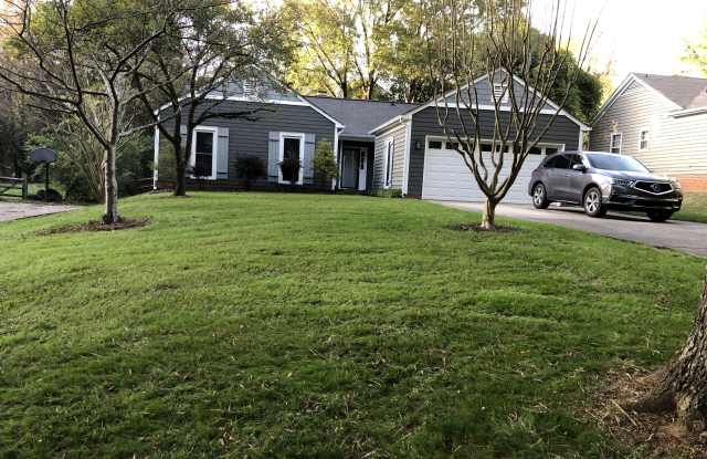 612 Heathermoor Court - 612 Heathermoor Court, Charlotte, NC 28209