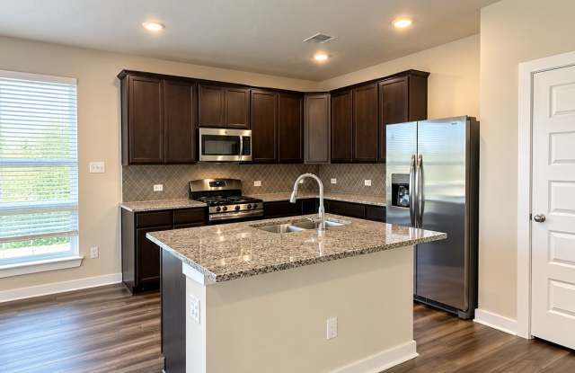 1445 Lake Ridge Drive Gallery 2