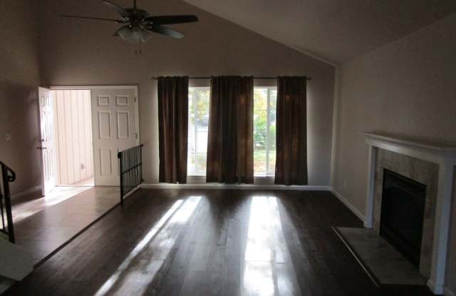 504 Yuba Cr. Gallery 4