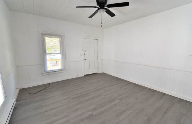 829 Gay Street Gallery 4