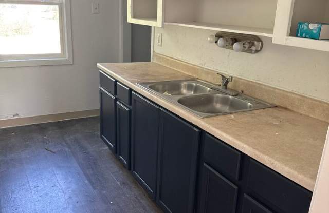3 Bedroom home for rent in Topeka photos photos