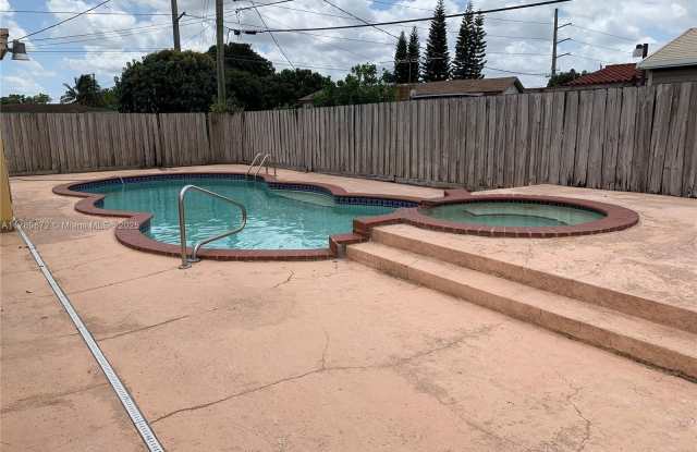 1130 SW 73rd Ave photos photos