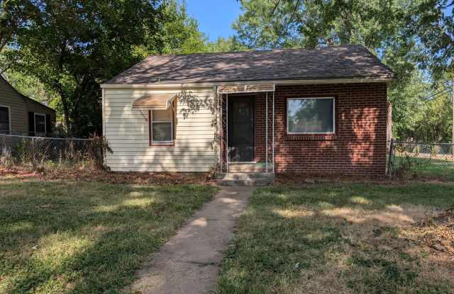3146 SE Wisconsin Avenue photos photos