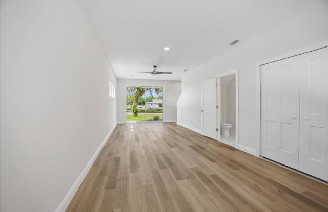 206 W Fox St photos photos