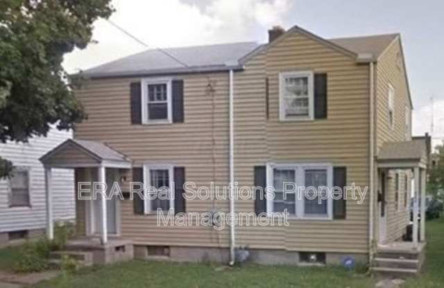 568 Universal Avenue photos photos