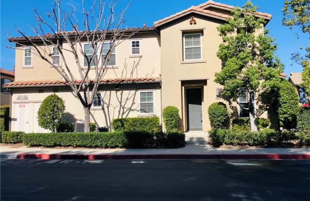 3350 Via Parma - 3350 Via Parma, Costa Mesa, CA 92626