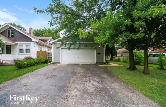 1117 Solfisburg Avenue - 1117 Solfisburg Avenue, Aurora, IL 60505