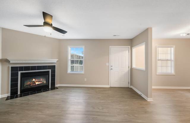 Spring Lakes Apartments Gallery 3