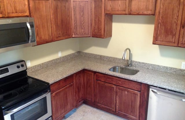 726 Boggs Avenue - 726 Boggs Avenue, Pittsburgh, PA 15211