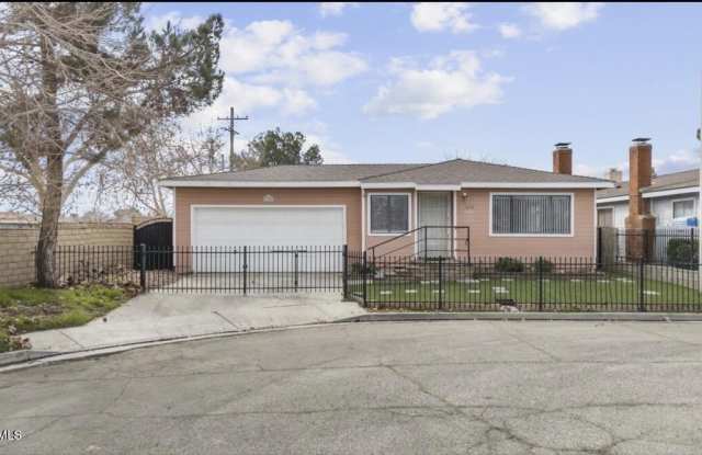 1858 Park Circle Drive photos photos