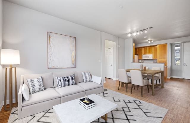 Theatre Square Apartments Gallery 2