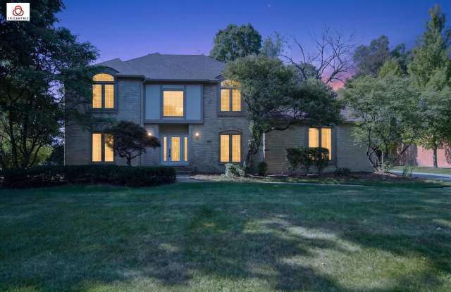 1431 Provincial Drive Gallery 2