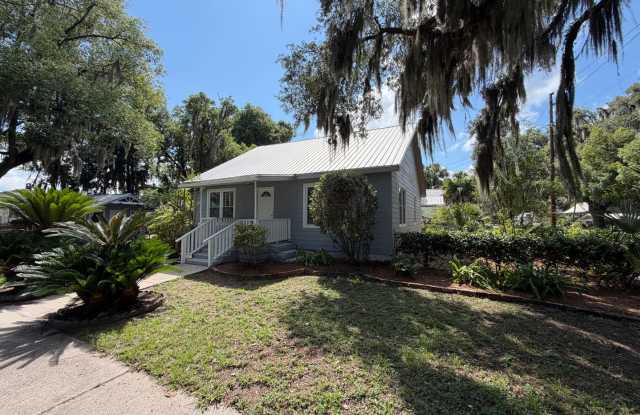 107 Screven Street - 107 Screven Street, Darien, GA 31305 107 Screven Street - 107 Screven Street, Darien, GA 31305
