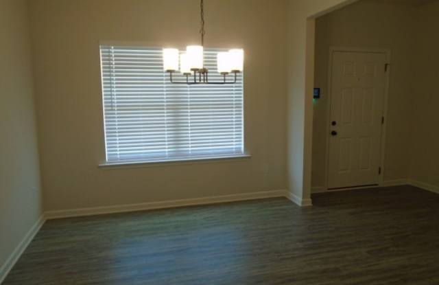 Eastover Property Available NOW! Gallery 4