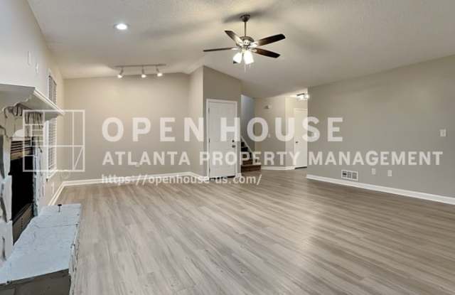 2211 Grayfield Drive Gallery 4