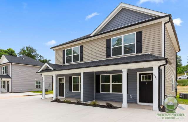 211 Liberty Drive - B Gallery 1