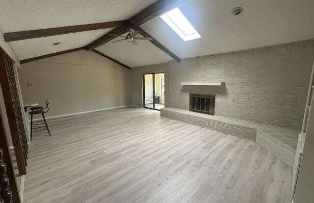 3302 Southland Boulevard Gallery 3