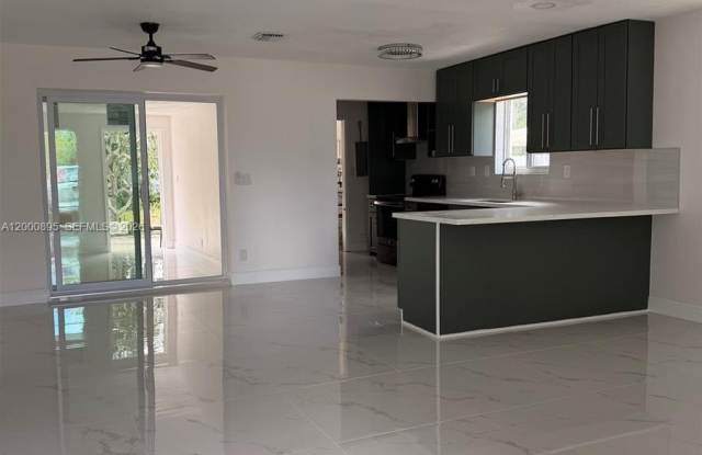 7380 Cleveland St photos photos