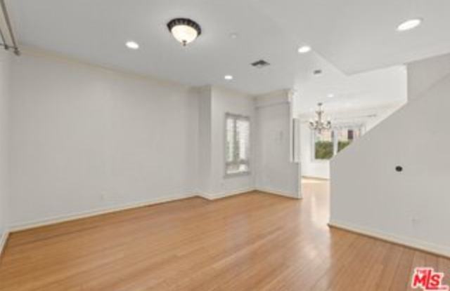272 North Chester Avenue Gallery 2