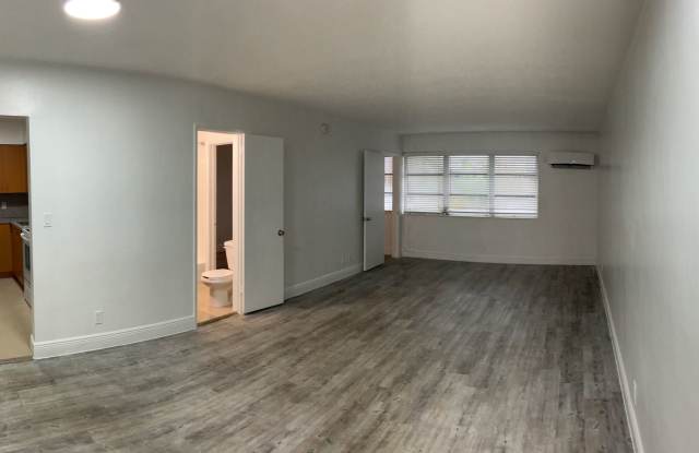 Great Location! Enjoy Up to $2,000 in Move‑In Savings + Utility Connection Fee Waived - 1941 Northeast 51st Street, Fort Lauderdale, FL 33308