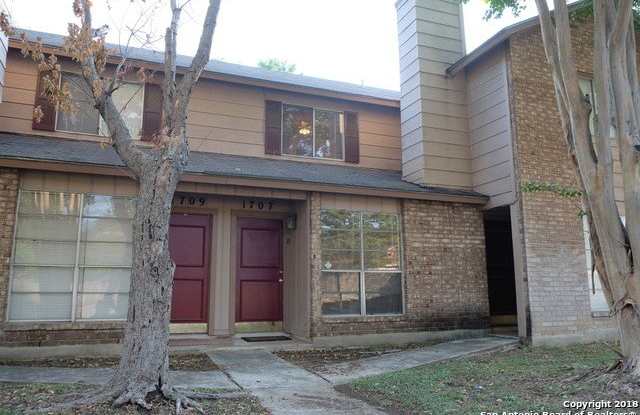 1707 Patricia Dr Gallery 2