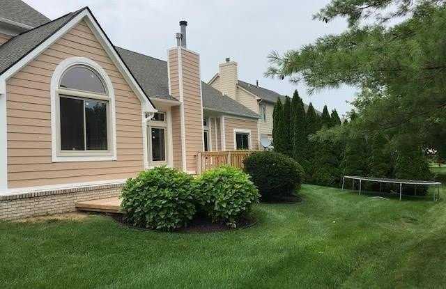 37899 McKenzie Court Gallery 3