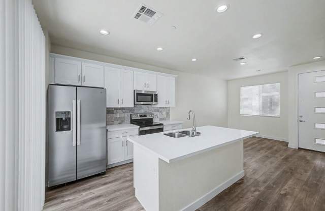 Stone View on Central Townhomes Gallery 1