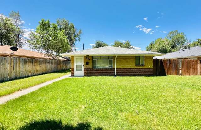 Charming 3-bed, 1-bath Duplex in Denver's Vibrant Clayton Neighborhood-HOUSING VOUCHERS WELCOME!!! photos photos