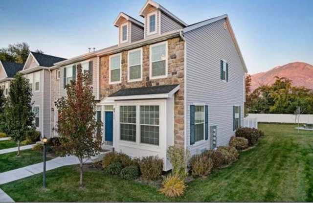 Beautiful Townhome in Prime Provo Location photos photos