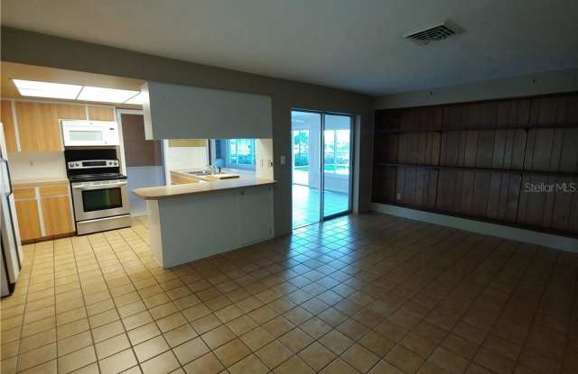 2260 MERMAID POINT NE Gallery 3