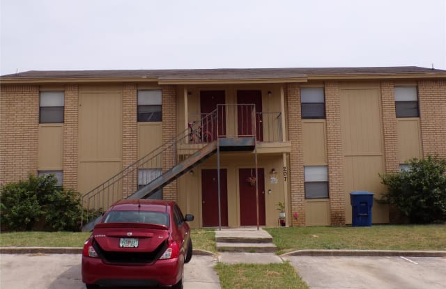 207 North - 207 North Dr, Copperas Cove, TX 76522