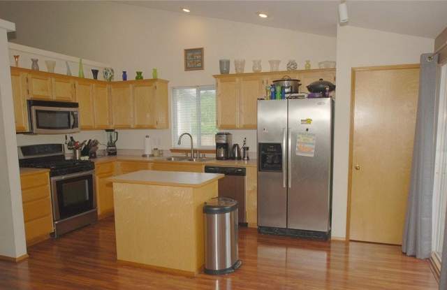 15927 Cascade Lane Southeast Gallery 4