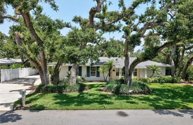 525 Iris Lane photos photos