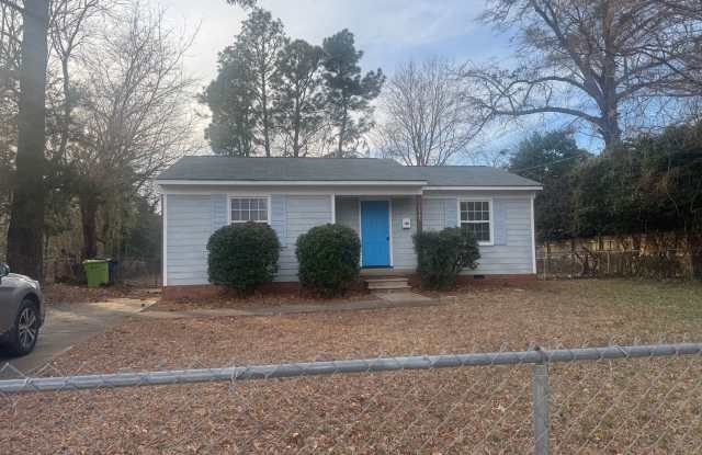 Charming 2br 1ba Home! Available Now! photos photos