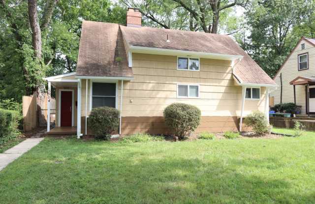 Very Cute 3 bedroom just 7 Minutes to Twinbrook Metro, Ready in August! photos photos