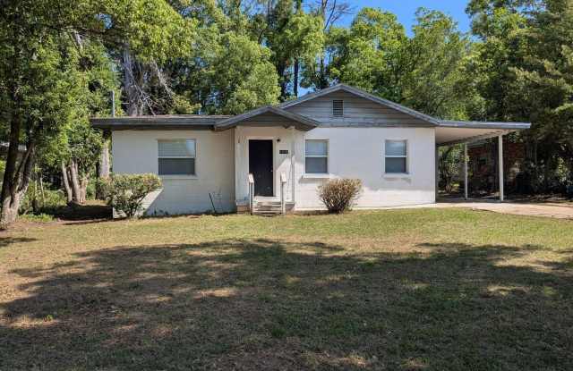1626 Levy Avenue photos photos