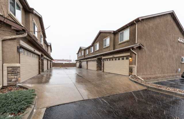 Newer Townhome Near Briargate photos photos