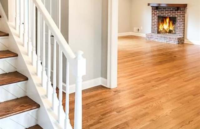 3873 Chamblee Dunwoody Road Gallery 2