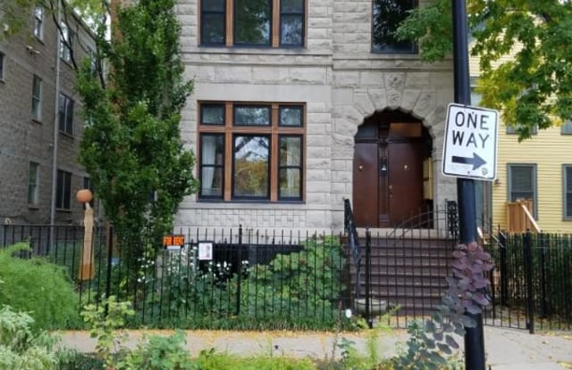 2128 W Evergreen Ave 2 - 2128 West Evergreen Avenue, Chicago, IL 60622