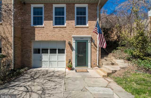 2322 SANFORD STREET Gallery 2