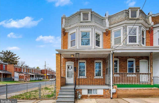 203 N DUPONT Street photos photos