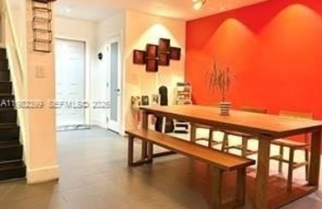 13881 NE 2nd Ct photos photos