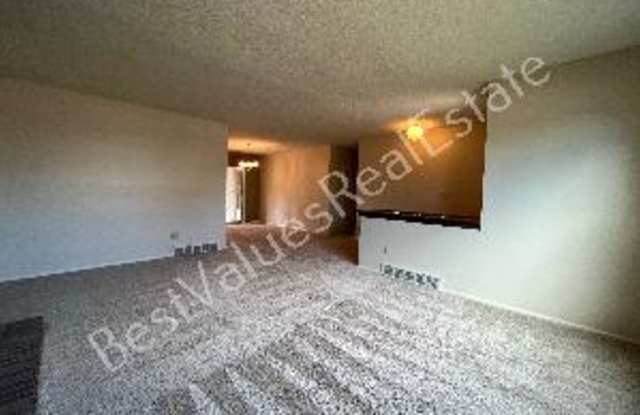 8285 Iris Ct Gallery 3