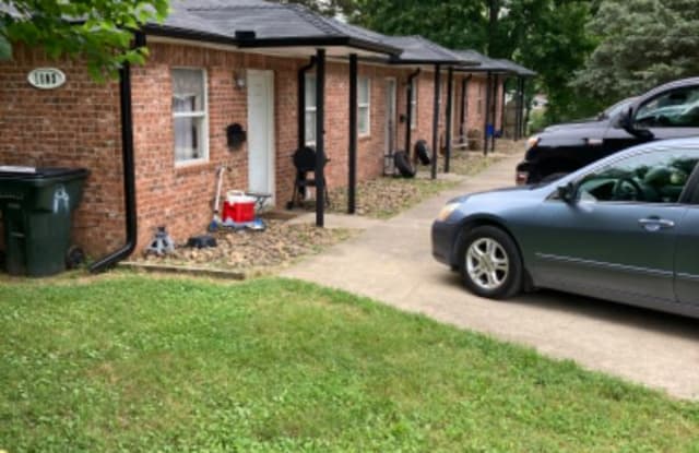 1103 Rozell B - 1103 Rozell Street, Rogers, AR 72756